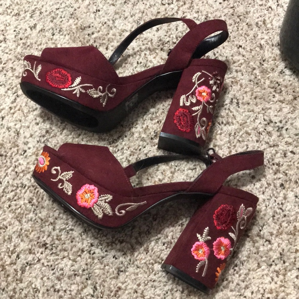 Floral Open-Toe Thick Heels - Size 6